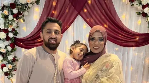 Who are the victims of the Air India plane crash? Family Handout Akeel Nanabawa, his wife Hannaa Vorajee and their daughter Sara Nanabawa