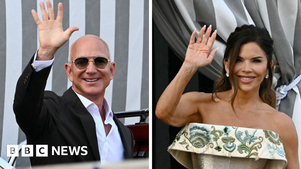 cad4e2f0 536f 11f0 8485 7bd50fa63665 Jeff Bezos and Lauren Sanchez wedding in Venice