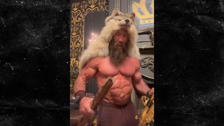 Joe Rogan Told Cops Liver King Appears Mentally Unstable, Alleges Drug Issue 062525_liver_king_threat_2042335