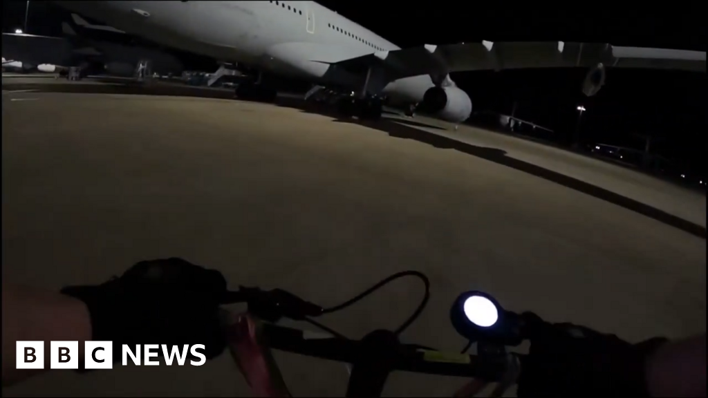 e925da40 4da5 11f0 8c47 237c2e4015f5 Pro-Palestinian activists break into RAF Brize Norton to daub planes
