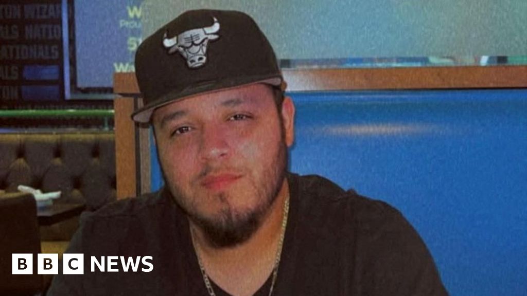 f3425ec0 4316 11f0 835b 310c7b938e84 US brings Kilmar Ábrego García, mistakenly deported to El Salvador, back to face charges