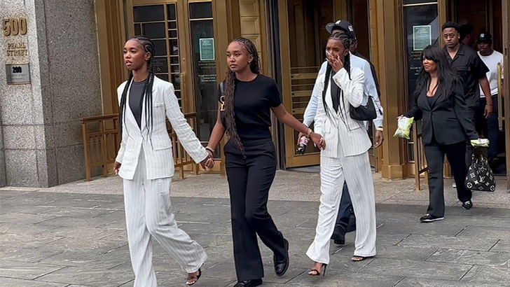 Diddy's Daughters Emotional After First Day of Closing Arguments diddy-family-exit-alt-angle-kal-06-26-2026