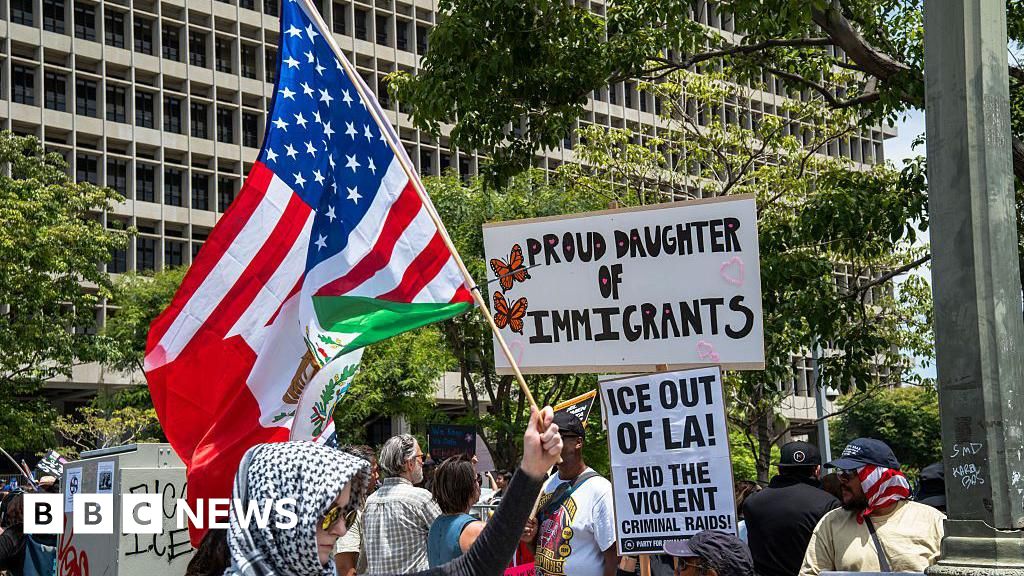 fe17f320 4b98 11f0 8efc 193ffd471116 Migrant crackdown risks choking off critical supply of US workers
