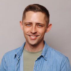 The Bible is a complex queer text. We must reclaim it from the Christian right. sqRNS Brandan Robertson1 The Bible is a complex queer text. We must reclaim it from the Christian right.