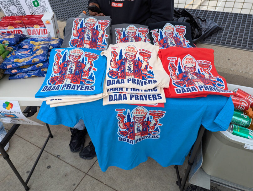 At Sox' stadium Mass, Chicago celebrates Pope Leo XIV, its native son webRNS Leo Chicago Sox Mass2 At Sox' stadium Mass, Chicago celebrates Pope Leo XIV, its native son