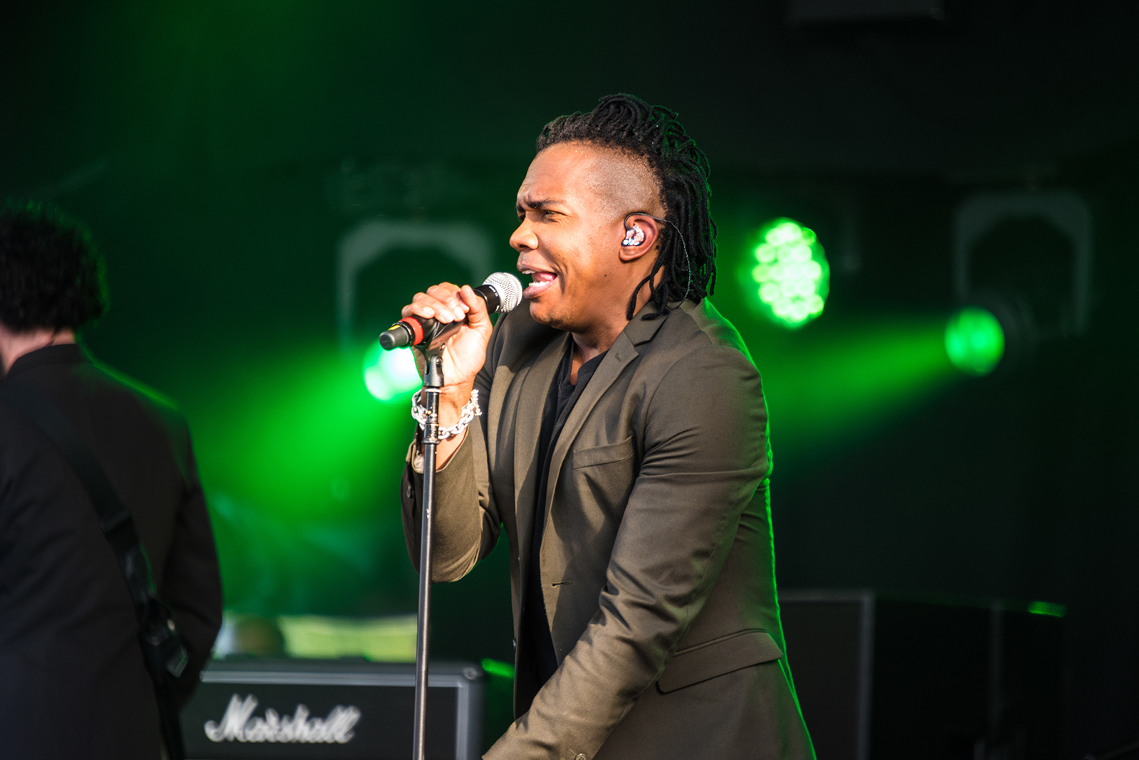 webRNS Michael Tait1 1 In wake of allegations, Christian musician Michael Tait admits to 'double life'