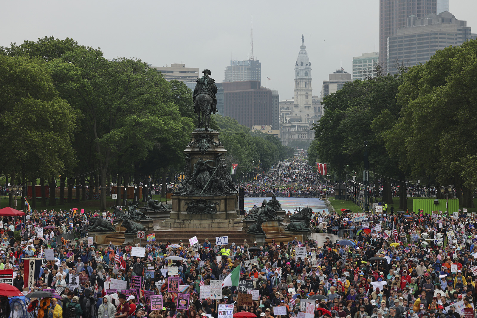 webRNS No Kings1 At Philadelphia's ‘No Kings’ protest, faith leaders urge crowd to 'rebuke hate'