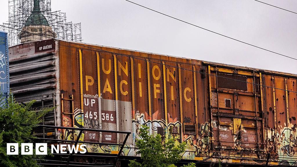 0e62a720 6c82 11f0 85cd 0f57f4dbb3ff Merger could create first coast-to-coast US freight railroad