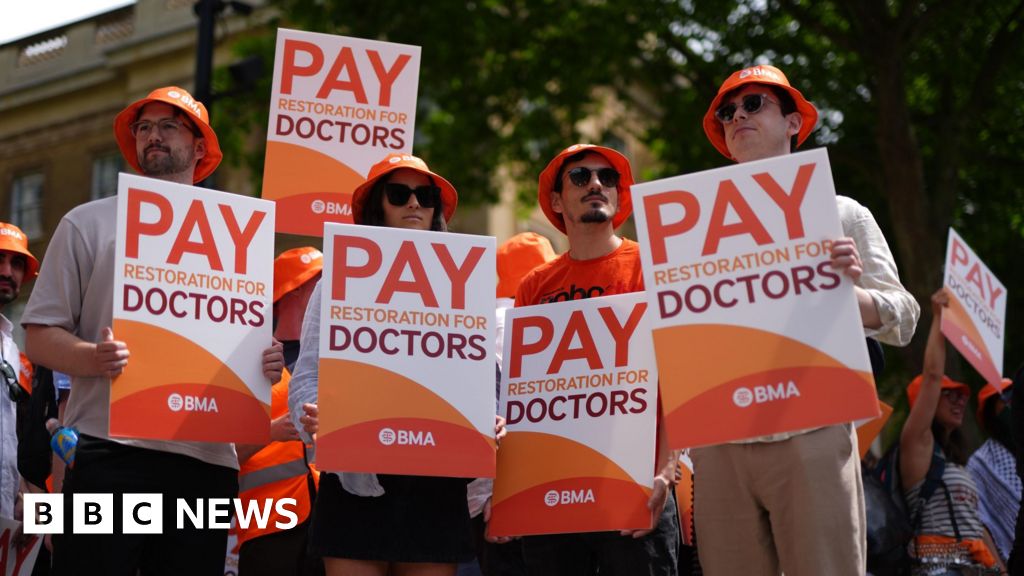 1539e560 687a 11f0 89ea 4d6f9851f623 I deeply regret the position we're in, Streeting tells resident doctors