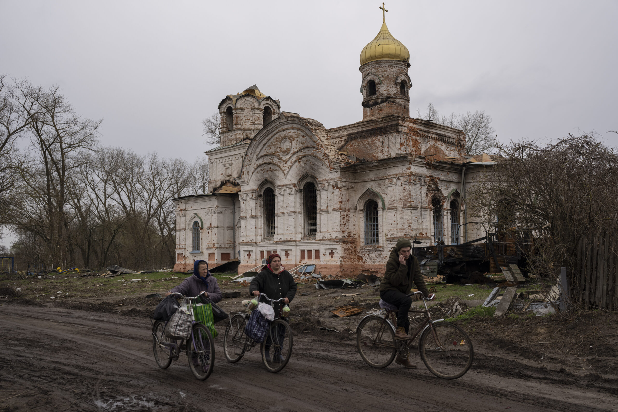 1752869012 main v01 15 scaled These Russian clergy who said 'no' to Putin's war in Ukraine are paying a price