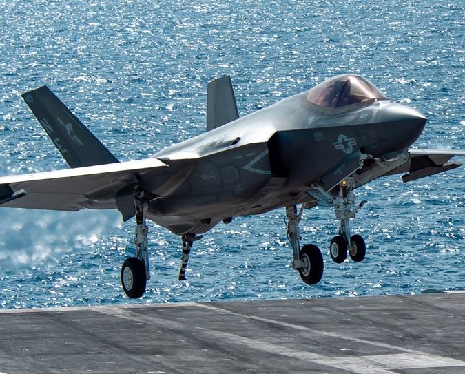 1753938614 F 35 US Navy's F-35-C Stealth Fighter Crashes In California; Pilot Ejects Safely, Accident Under Investigation