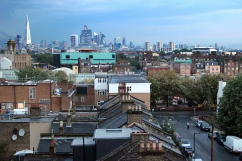 London heat network users say price cap lack has cost them dearly Getty Images View of the centre of London, England, UK, at dusk as seen from Peckham. Skyscrapers from the London skyline can be seen in the distance, namely the Shard and the walkie-talkie (20 Fenchurch)