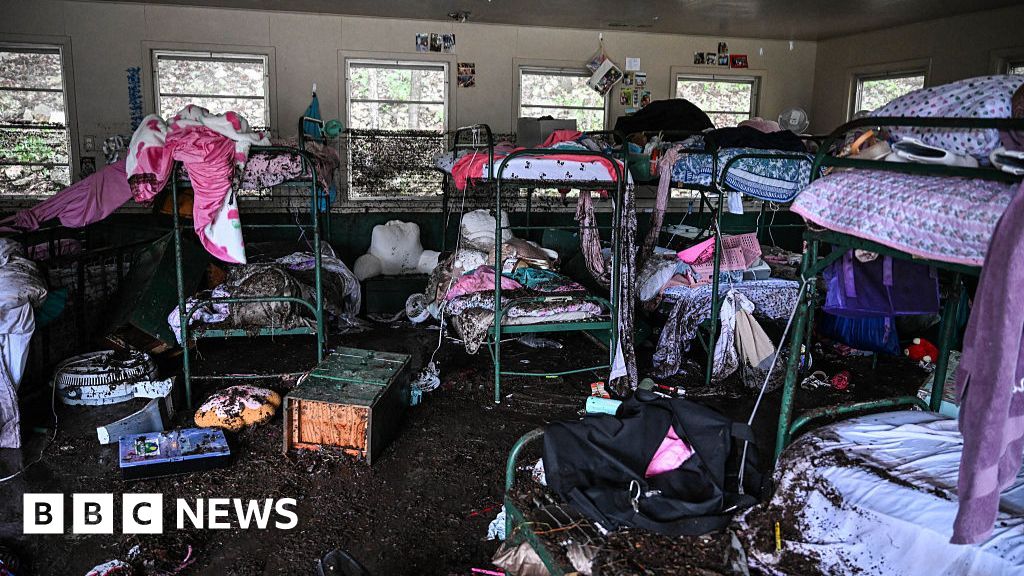 25bcb680 59e6 11f0 b5c5 012c5796682d Frantic search for survivors of deluge that killed 32, including 14 children