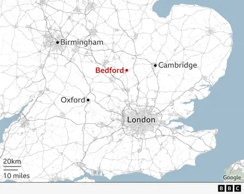 Universal UK could feature Europe's tallest rides A map shows Bedford's location compared to Birmingham, to the north, Oxford, to the south-west, Cambridge, to the east and London to the south.