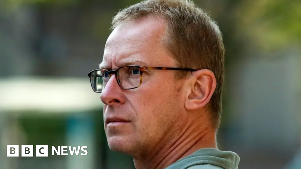 3f9eb980 6347 11f0 ba6f 83c0b591c748 Former HSBC trader has fraud conviction overturned