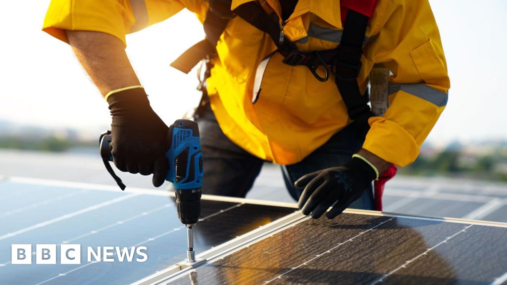 42c74d70 689c 11f0 9f22 b51d9ce822ea Energy grants for low-income households in Hull