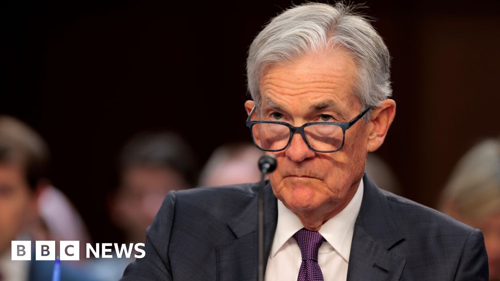 59e3ec90 625f 11f0 b877 9f61ae236590 Donald Trump says it is highly unlikely he will fire US Fed chair