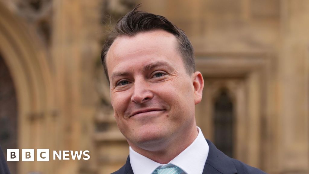 6443d530 599d 11f0 a302 cda0d25ee1d5 Reform MP James McMurdock gives up whip over business allegations, party says