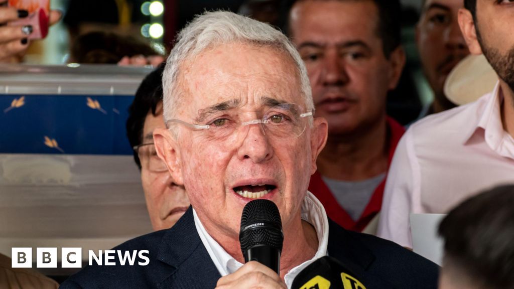 714d05e0 6bf8 11f0 a248 3f571bc1ffcf Ex-Colombian president Álvaro Uribe found guilty of witness-tampering