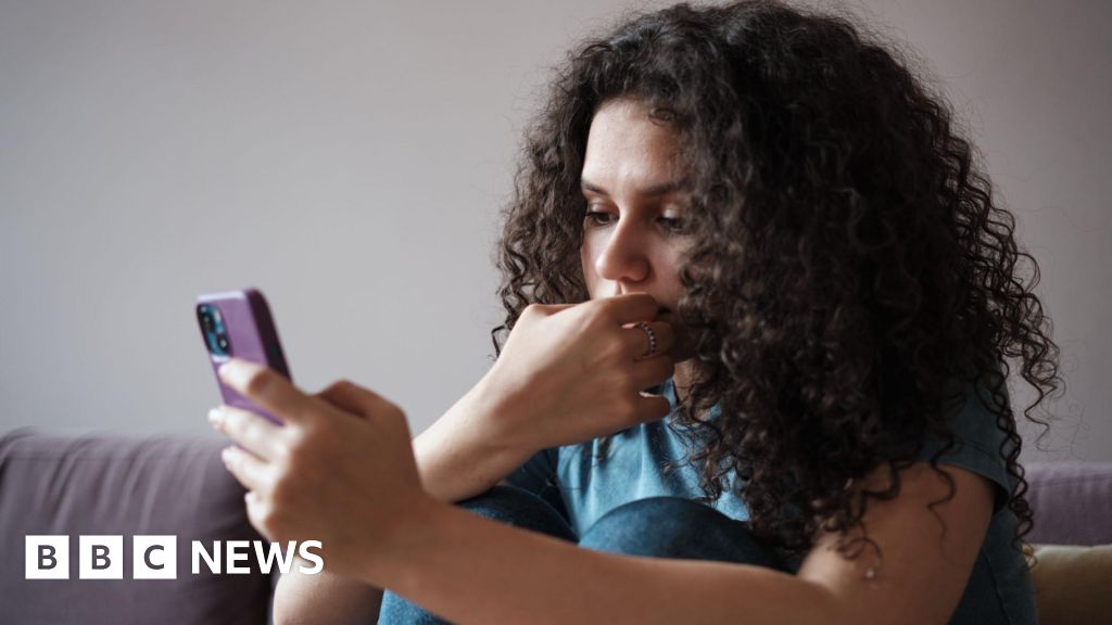735f14f0 6d14 11f0 a945 3d3a0230d9a7 Dating safety app Tea suspends messaging after hack