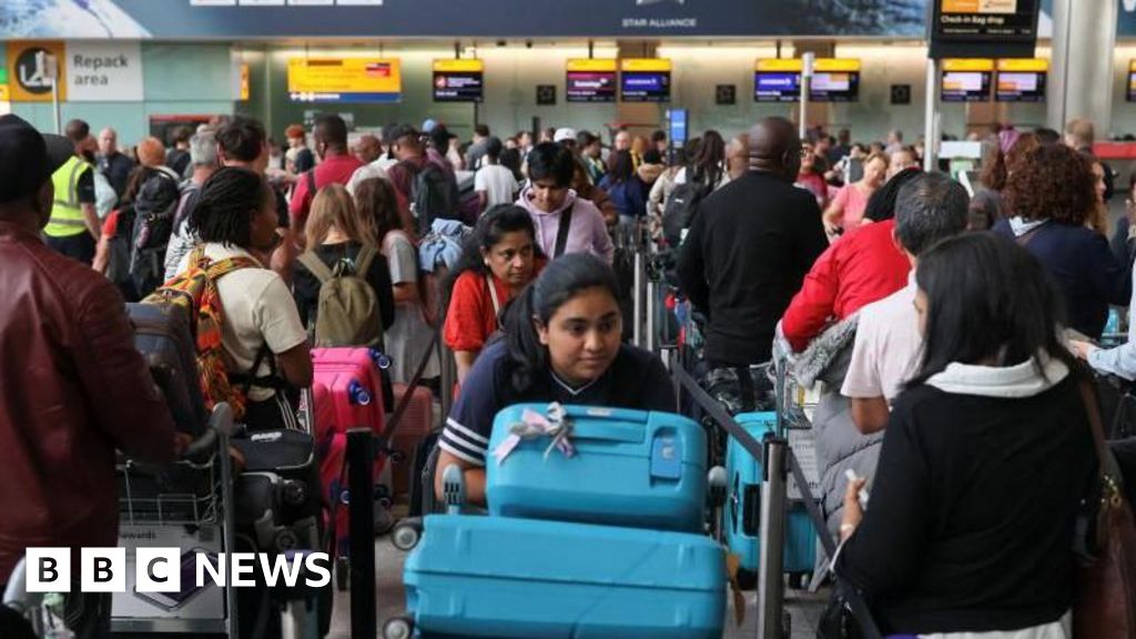 8a94b460 6da8 11f0 afd8 9f8181a84684 Airlines demand answers after Air Traffic Control failure