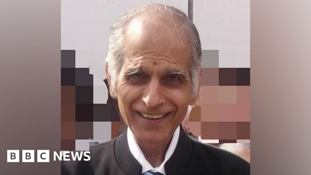 8eb789f0 58ea 11f0 960d e9f1088a89fe Boy's sentence for killing man, 80, to be reviewed