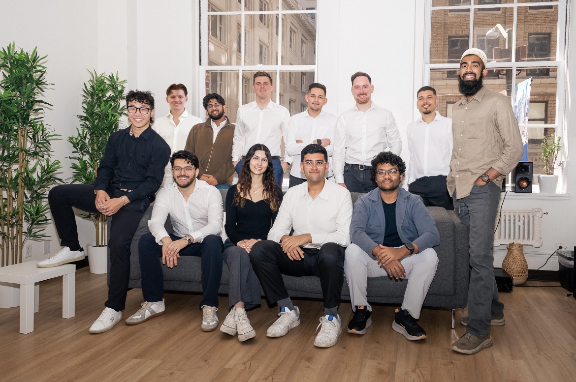IMG 1542 21-year-old MIT dropouts raise $32M at $300M valuation led by Insight