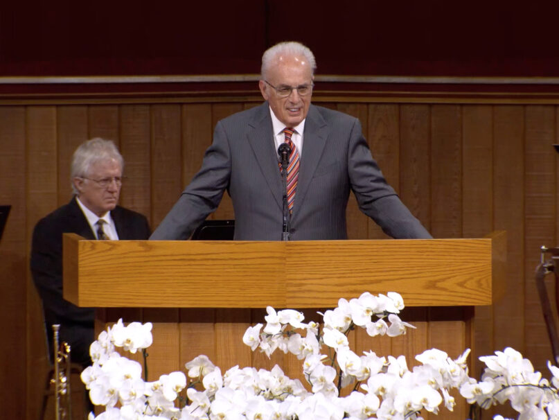 RNS John MacArthur4 091020 John MacArthur, megachurch pastor and voice of 'Grace to You' radio ministry, has died