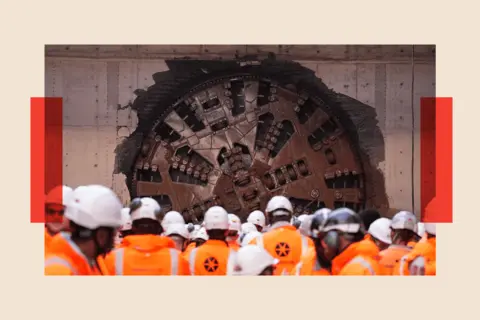 HS2 was doomed to be a mess, say insiders Getty Images Workmen with white hats and orange jackets next to HS2 building works