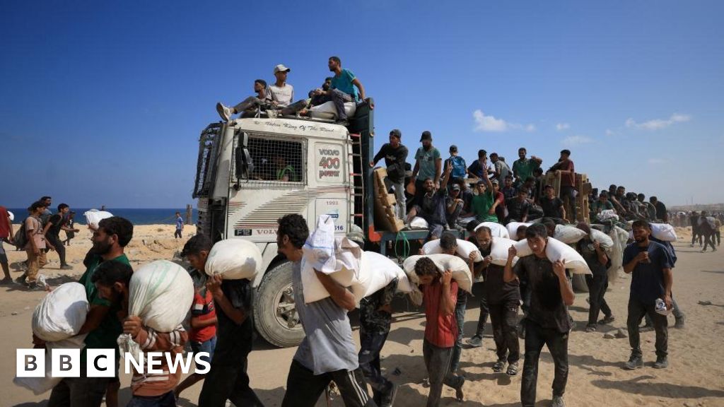 a67ebca0 6553 11f0 9a2a e5f350a58481 Israel issues new evacuation orders in central Gaza