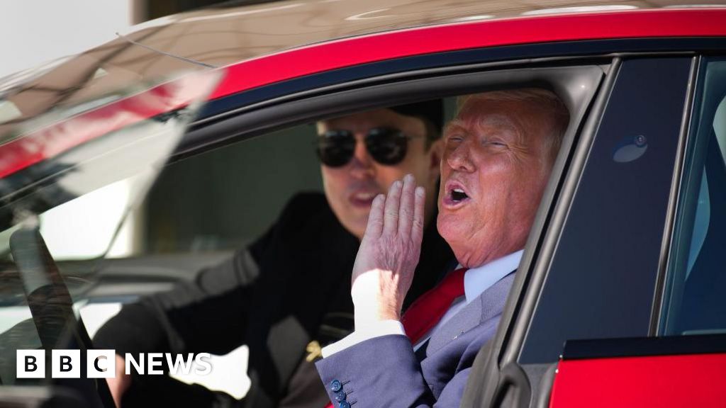 cb47ac80 5ac3 11f0 8880 29bac409ea3b Trump hits out at Musk over plan to form political party