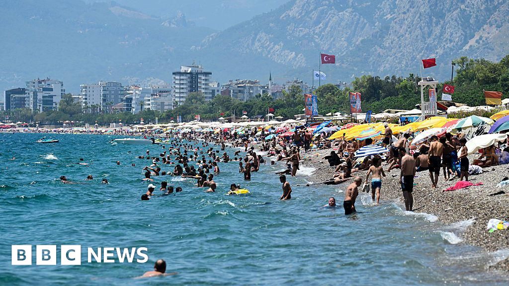 d30a4fd0 5bd7 11f0 84a3 9b39642a4f3b Package holidays to Spain, Cyprus and Turkey soar in price