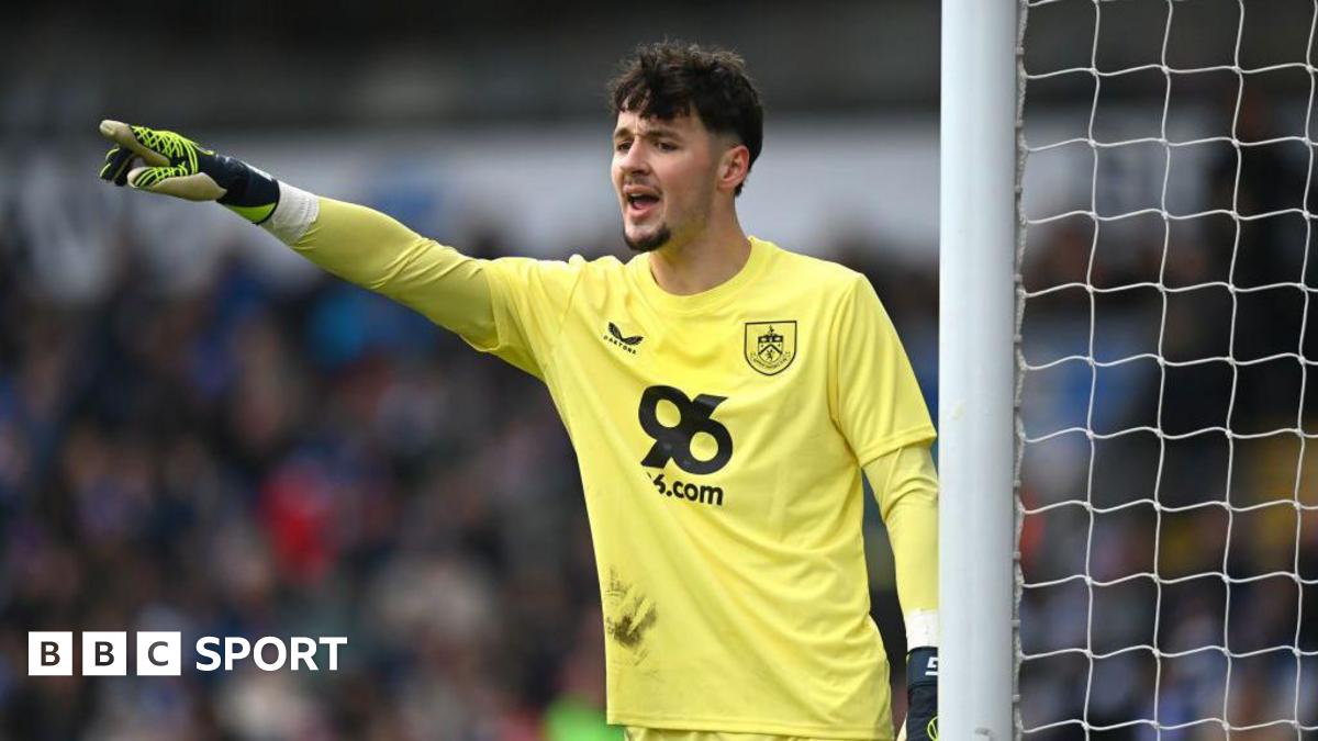 dd907590 6944 11f0 a7f4 dbef2f2cc595 James Trafford: Manchester City re-sign Burnley keeper for 'British record fee'