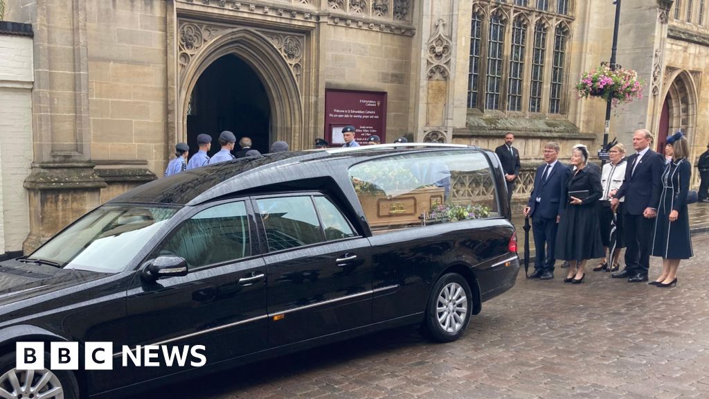 e0112dd0 6df6 11f0 af9b 5757430b7cab Funeral held for Norman Tebbit at Bury St Edmunds cathedral