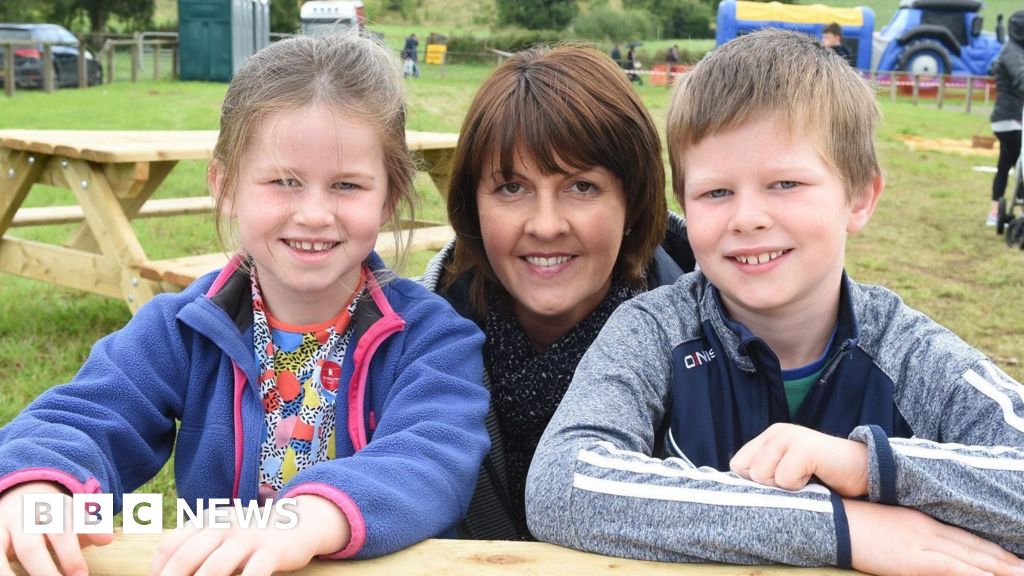 e07f29e0 696c 11f0 8b64 831f4a2e9ec8 Childminder's fond memories of James and Sara Rutledge