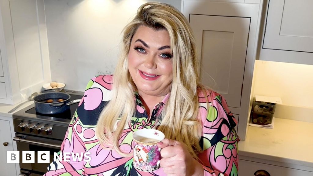 ec189990 5bec 11f0 9584 0dcfb55e8671 Gemma Collins' weight-loss drug Instagram post banned