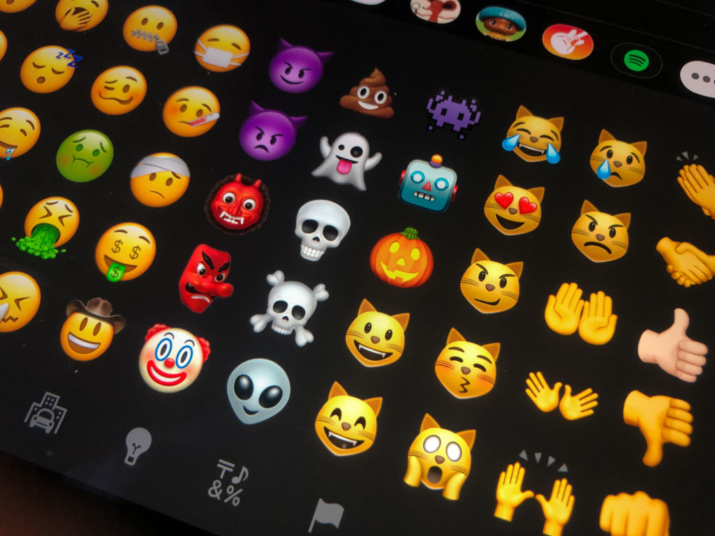 emoji GettyImages 1226007274 Apple News+ adds a new game that uses emoji and Genmoji to sovle puzzles