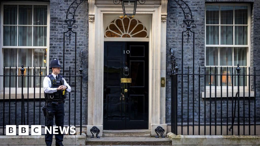 fd423a60 5bf0 11f0 9584 0dcfb55e8671 Monzo fined for giving account to fake 10 Downing St address