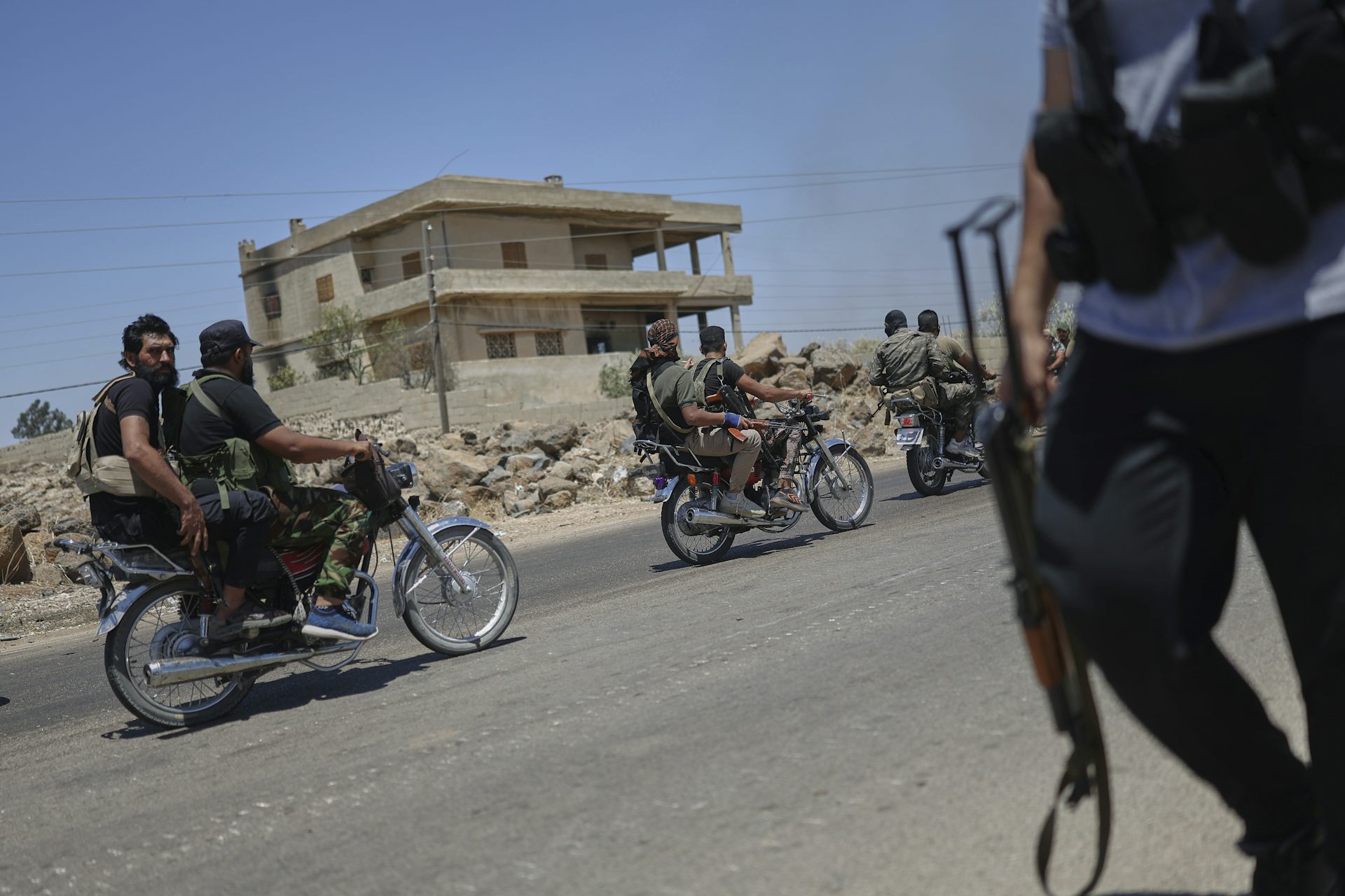 file 20250721 135 ho7akn Understanding the violence against Alawites and Druze in Syria after Assad