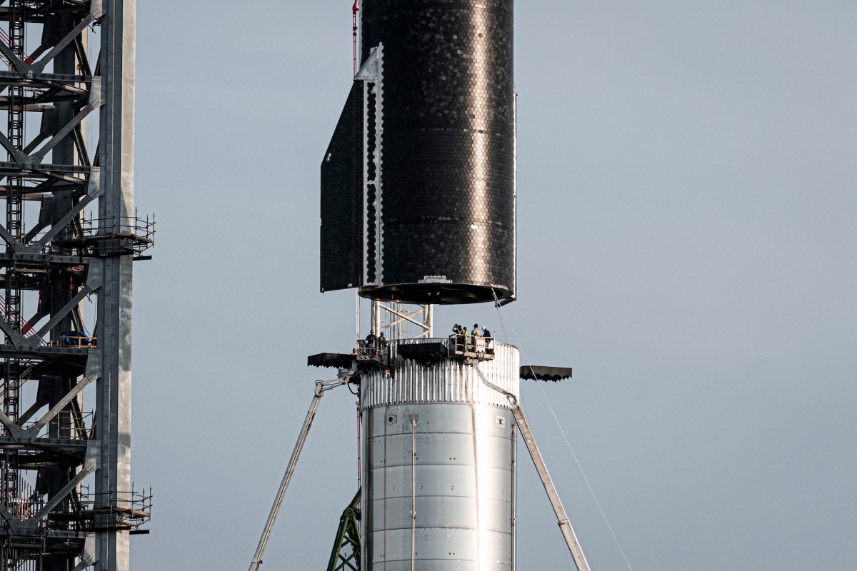 starship super heavy SpaceX worker injury rates at Starbase outpace industry rivals