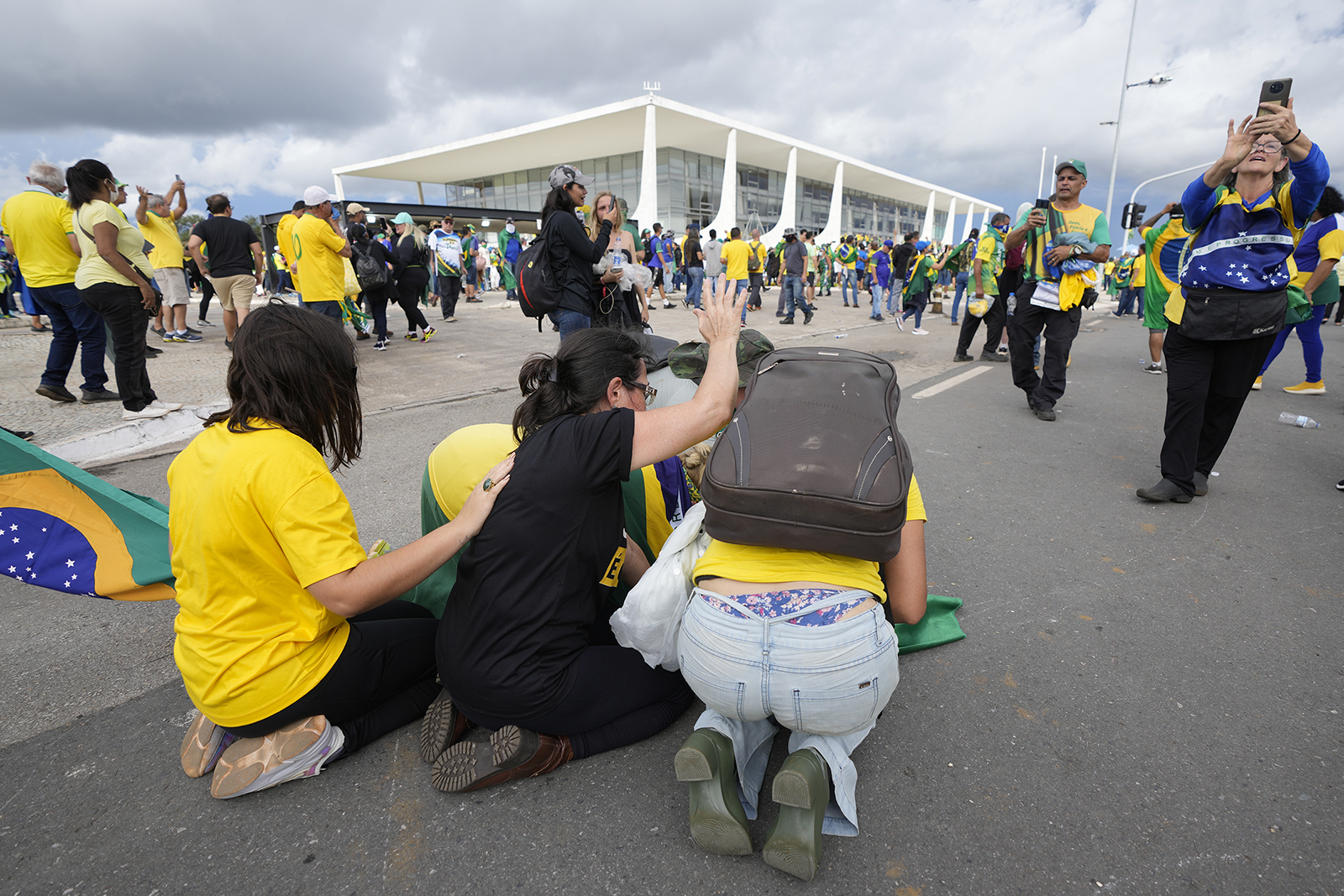webRNS Brazil Protest2 011723 'Apocalypse in the Tropics' explores Brazil politics, evangelicalism