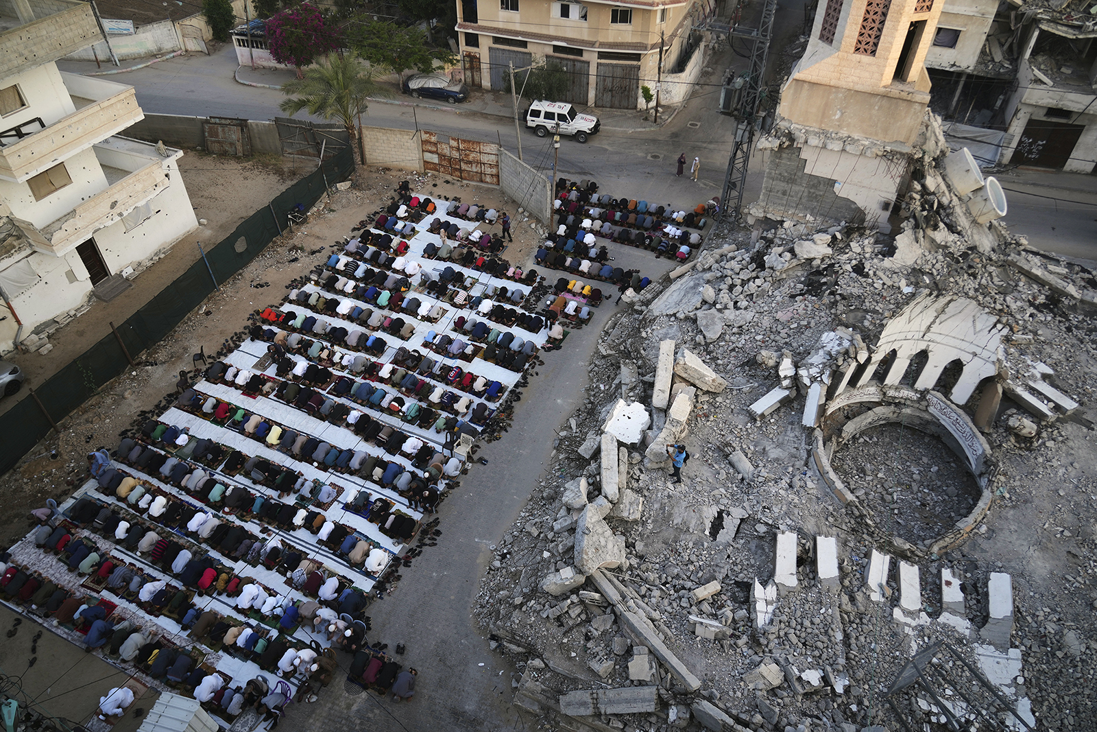 webRNS Gaza Eid1 Looking for common ground in the Gaza war