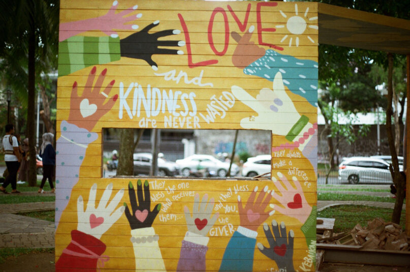 A radical balm to reduce teen suicide: Acts of kindness webRNS Love Kindness1 A radical balm to reduce teen suicide: Acts of kindness