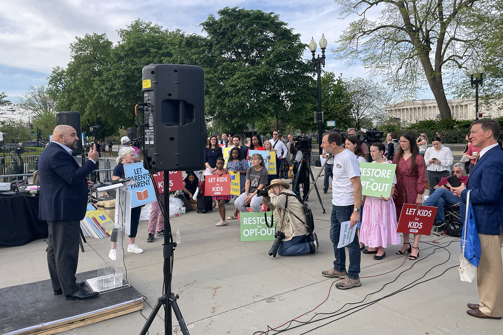 webRNS Mahmoud Taylor1 Families react to SCOTUS LGBTQ+ books decision