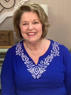webRNS Mystic Generations3 Camp Mystic’s Christian sisterhood spans generations and nations