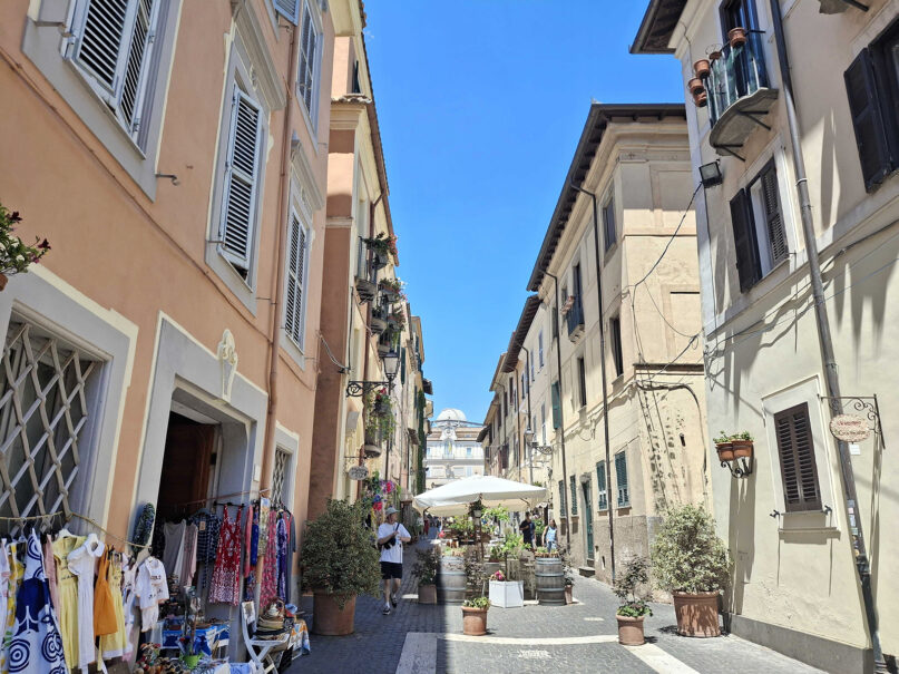 Pope Leo XIV revives summer tradition at Castel Gandolfo webRNS Pope Vacation3 Pope Leo XIV revives summer tradition at Castel Gandolfo