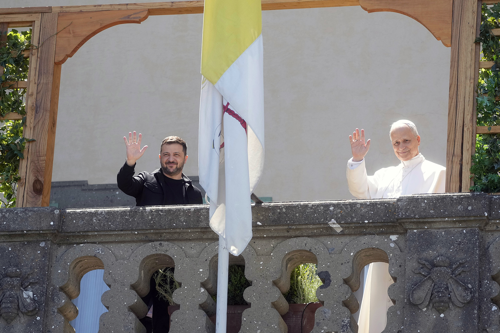 webRNS Zelenskyy Pope Leo1 Pope Leo XIV offers to host peace talks at the Vatican after meeting with Zelenskyy