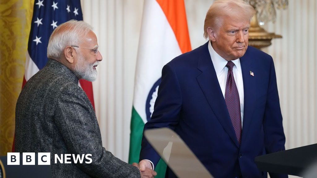 02ce55d0 72d6 11f0 af20 030418be2ca5 Trump hits India with extra 25% tariff for buying Russian oil