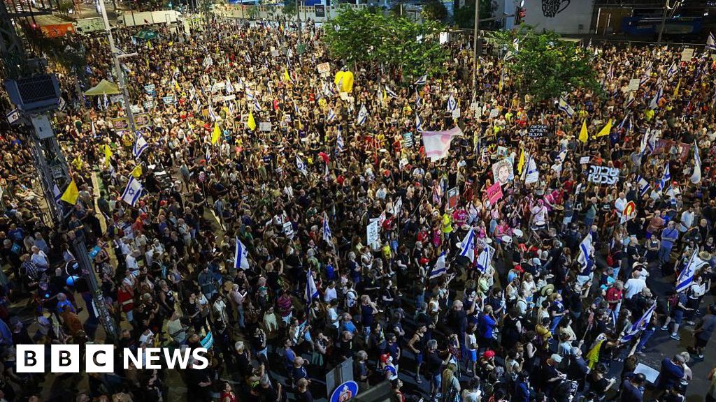081cdeb0 7ba7 11f0 a9b6 dd70e83eb452 Huge crowds gather in Israel calling for hostage deal and end to Gaza war