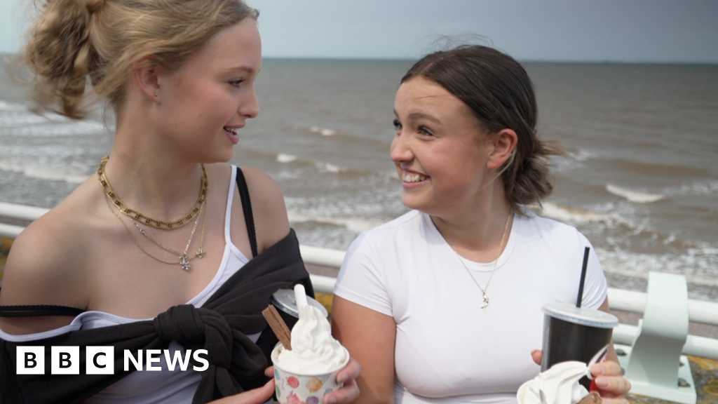 14316400 826e 11f0 a832 3d1a9236e27e Solar-powered ice cream maker has a record sunny year in Somerset